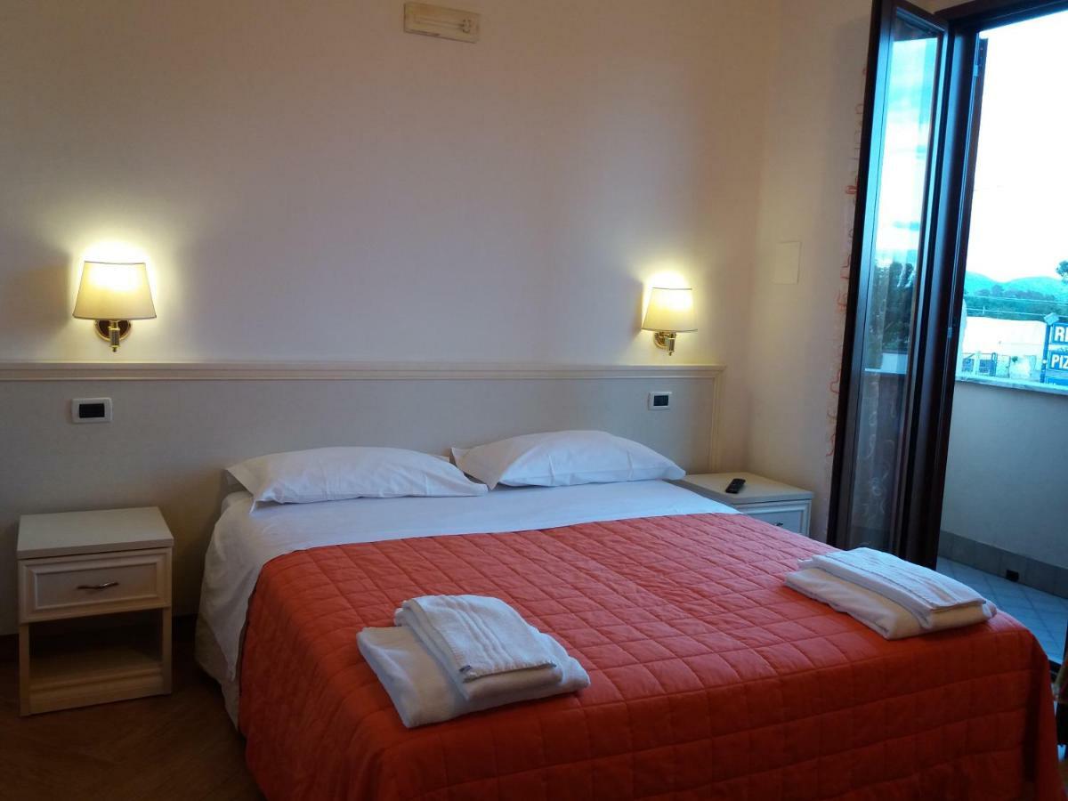 Il Piccolo Nido Bed and Breakfast Borgo Montenero Eksteriør billede
